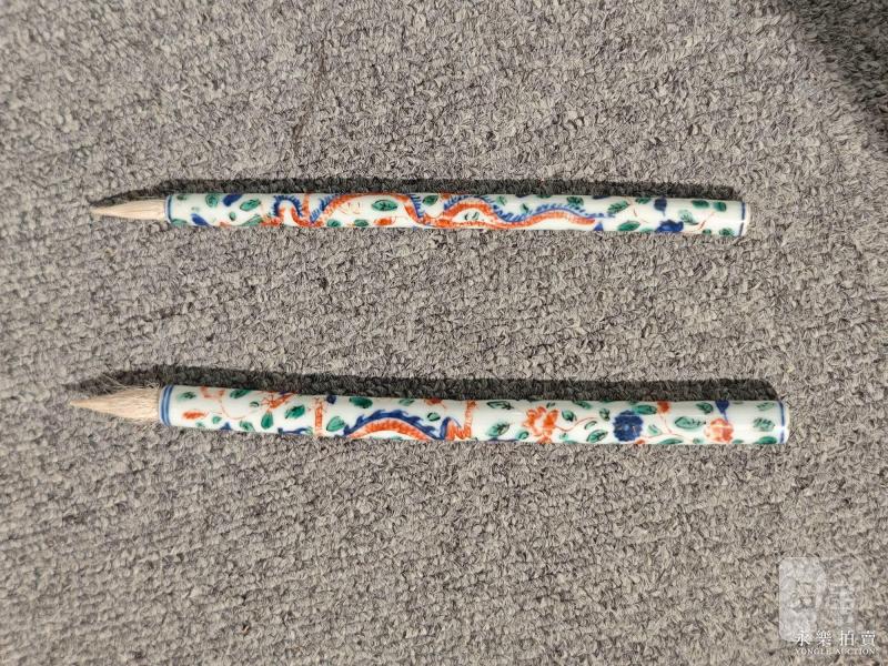 明万历 青花五彩龙凤纹笔管连帽（一对） - 图10